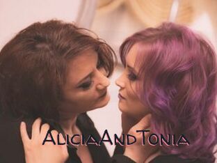 AliciaAndTonia