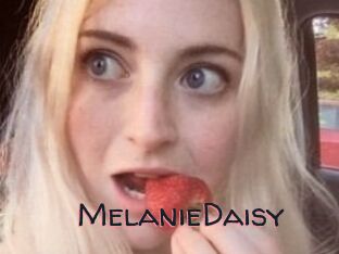 Melanie_Daisy