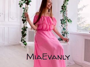 MiaEvanly