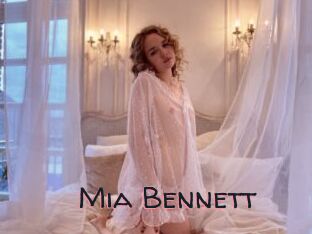 Mia_Bennett