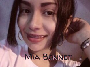 Mia_Bonnet