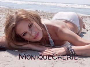 MoniqueCherie