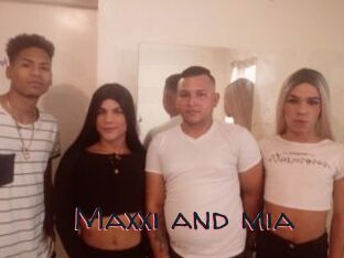 Maxxi_and_mia