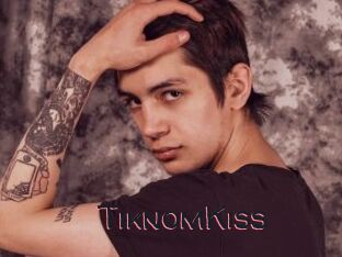 TiknomKiss